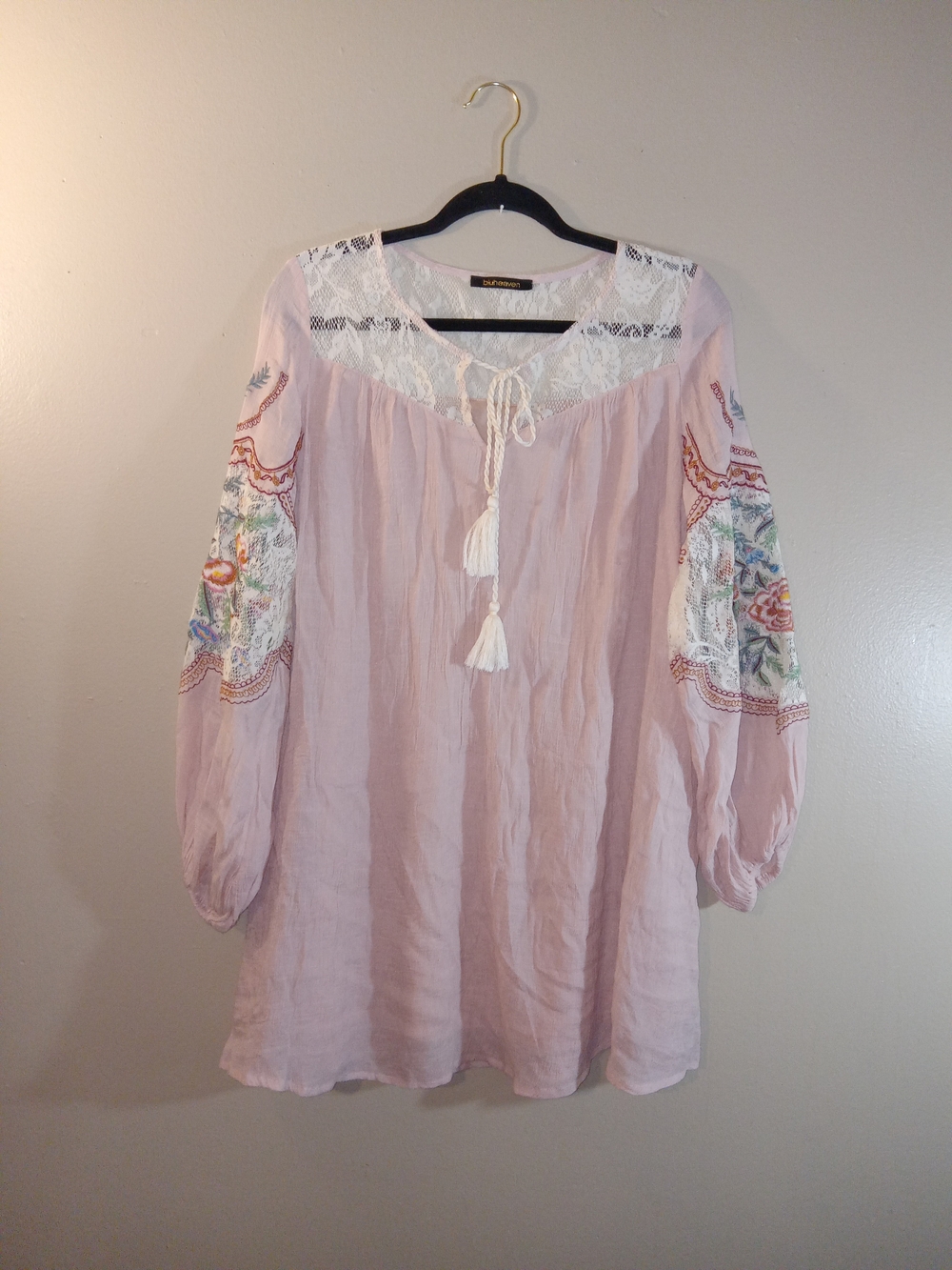 Boho Lace-Trim Pink Tunic Top with Embroidered Sleeves